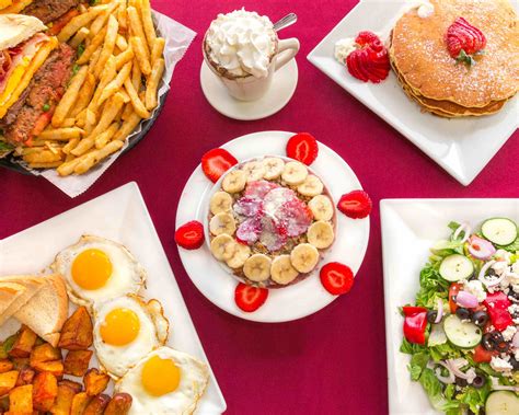 Oasis Cafe & Bakery .